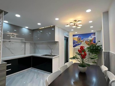 Bán nhà cực phẩm 5 tầng đường trần thị trọng ngang chuẩn 4m sát kcn tân bình chỉ 6.3 tỷ 2