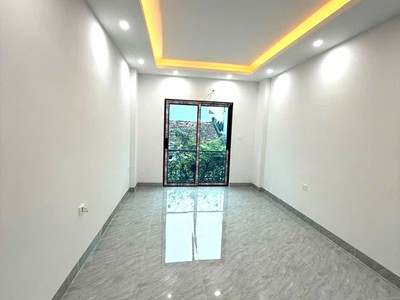 Nhà 5 tầng xây mới liên mạc   thượng cát, bắc từ liêm  2 thoáng trước sau  cách ô tô tránh 10m  hơn 1