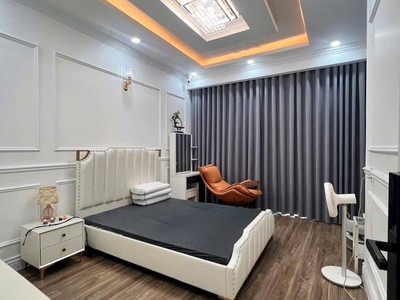 Shock giảm về 9.5 tỷ -hẻm ôtô 8m 5 tầng st-4pn ngang hiếm 5.5m nhà cực đẹp giáp q10 2