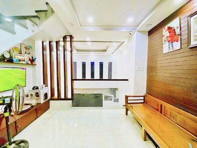 Bạn đang tìm nhà ngay hòa bình   tô hiệu, hẻm 7m thông, 4 tầng giá chỉ 8 3