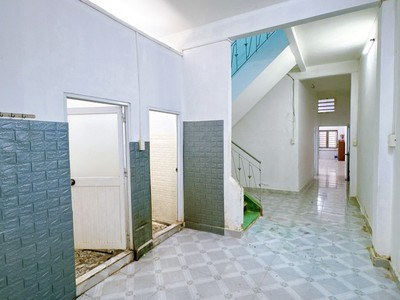 Bán nhà hẻm 6m nguyễn kiệm - gần đào duy anh, 4,4x23m, 2 tầng, 1 đời chủ, chỉ 14,5 tỷ. 2