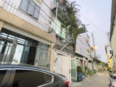 Giảm sốc 700tr  bán nhà 4 tầng trường thọ, hẻm xe tải, đi bộ ra metro, giá 7.5 tỷ 0