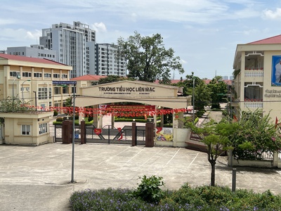 Nhà 5 tầng xây mới liên mạc   thượng cát, bắc từ liêm  2 thoáng trước sau  cách ô tô tránh 10m  hơn 4