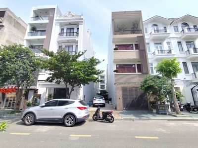 Bán đất phân lô icc lạch tray - 102m - mặt tiền 5m - đường 13m - giá 11 tỉ 1