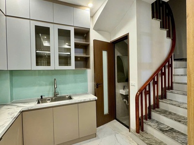 Cho thuê nhà mới tinh   thanh am   long biên - 5 tầng   3 ngủ   giá 10 triệu/tháng 0