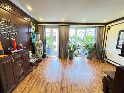 Trục tây thăng long-hoàng minh thảo- tây hồ - biệt thự cổ nhuế 240m2- 70 tỷ 0