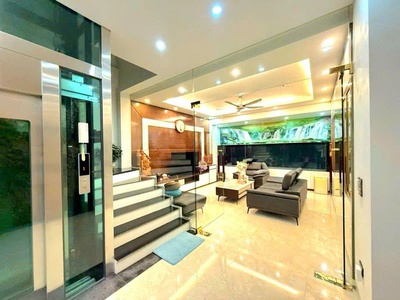 Trục tây thăng long-hoàng minh thảo- tây hồ - biệt thự cổ nhuế 240m2- 70 tỷ 2