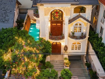 Bán gấp căn biệt thự số  8 đường số 42- kế xuân thuỷ- quốc hương. thảo điền q2 0