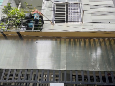 Bán nhà 2 tầng   hẻm xe hơi   đối diện vạn phúc city-5tỷ7 tl 0