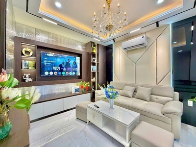 Nhà đẹp - chính chủ - xây mới 100 - 5 tầng btct - 4pn lớn - tặng full nội thất - giá 8.7 tỷ - tl 2