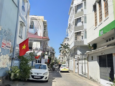 Chính chủ - gấp bán - 9.5 tỷ - tl - bạch đằng - bình thạnh - 4 tầng btct - 5pn lớn - hẻm xe hơi vào 0