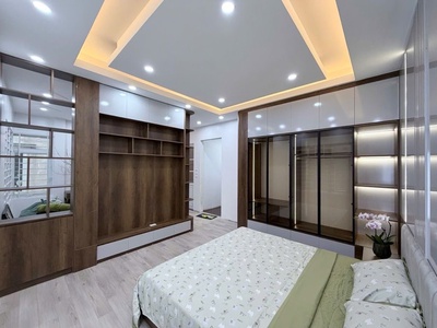 Bán nhà võng thị 55m x5 tầng 16,8 tỷ lô góc-gần phố,5p đi bộ ra hồ 3