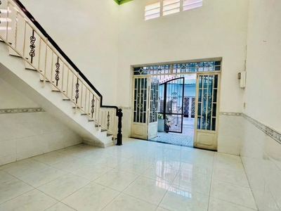 L2109 ⭐⭐ rẻ hơn shopee  nhà lạc long quân tân bình, shr, nở hậu, 2 tầng, 4.4x13m, 5.x tỷ x nhỏ 2