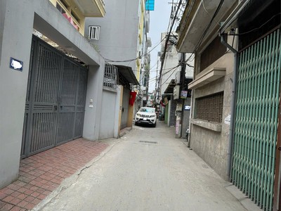 Chính chủ cho thuê nhà nguyên căn ở tam trinh, giá thuê có thể thương lượng cho gia đình 4