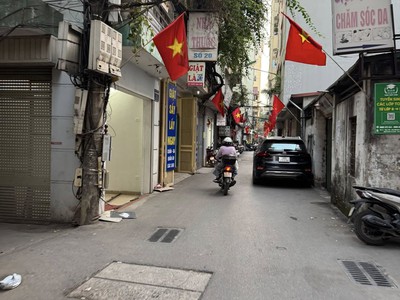 Bán gấp , bán nhà hồ tùng mậu gần đh thương mại, ô tô tránh, sát phố, chỉ 26 tỷ 1