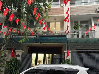 Hiếm phân lô bàn cờ,đức diễn,oto tránh,thang máy,dt:50mx5t,mt:3.5m,12ty 0