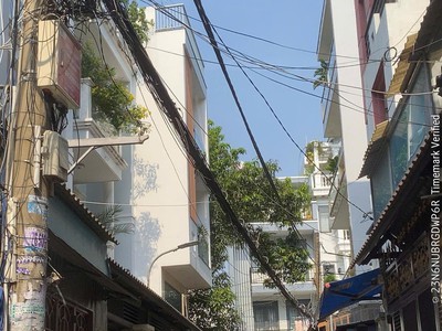 Nhà hxh - gần sân bay- metro - giáp cộng hoà - cấp4 - 4pn - 68m2 - giá 6,5tỷ 2