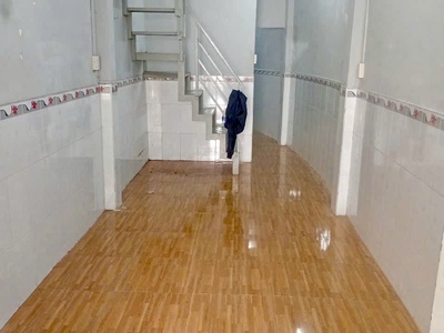 Bán nhanh nhà- 34m2 chỉ 2.9t- căn góc 2 mt- đ.xóm chiếu- lưu thông tôn đản- đoàn văn bơ- gàn trường 2