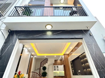 Giảm chào 500trieu, trung tâm phúc lợi, sát vihomes bán nhà mới tinh full nội thất5 tầng ngõ thông 0