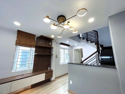 Bán nhà chính chủ - hoàng hoa thám - hxh - bình thạnh - 6 tầng btct - 5pn lớn - 10.2 tỷ - tl mạnh 4