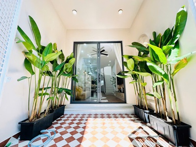 Bán nhà 2 tầng sát đường mai lão bạng giá rẻ 1