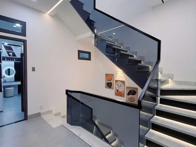 Nhà kiệt 3 tầng 3 mê kiệt ô tô ông ích khiêm 4