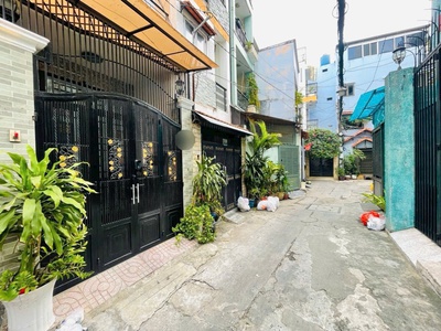 Bán nhà - xhx - phú nhuận - chính chủ bán 8.9 tỷ - phan đình phùng - 5 tầng btct - 4pn lớn - siêu 0