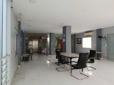 Cho Thuê Sàn Trống 110M2 Mặt Tiền Đường Nguyễn Trãi Q.5 - Gía Cực Tốt 1