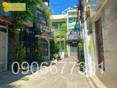 Ngay nguyễn văn trỗi - hẻm xe hơi - 83m2 - 3 tầng 6 phòng ngủ chủ 9.x tỷ 3