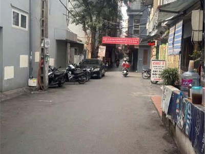 - phân lô , lô gốc , ô tô tránh , cách mặt phố 50m -  gần eon xuân thuỷ , ngã 4 nguyễn phong sắc , 0