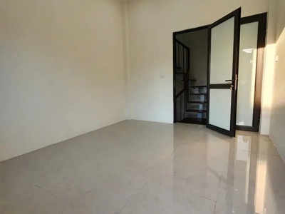 Tìm đâu ra nhà phân lô cán bộ 30m  khương trung, ô tô đỗ đêm, giá chỉ hơn 4.9 tỷ 0