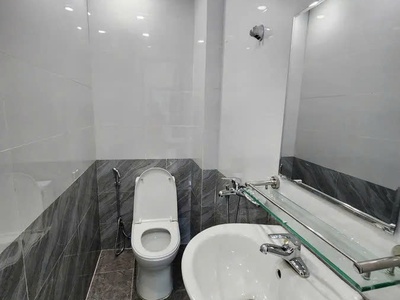 Tìm đâu ra nhà phân lô cán bộ 30m  khương trung, ô tô đỗ đêm, giá chỉ hơn 4.9 tỷ 1