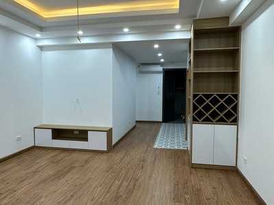 Tòa 30t mặt phố mạc thái tổ 76m 3pn, nội thất đẹp, trung tâm tiện ích, 7.7 tỷ 0