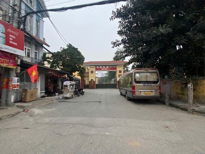 Đất phân lô tư đình   long biên - ô tô tránh - khu quân đội cạnh biệt thự triệu đô 1