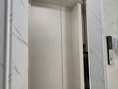 Duy nhất nhà bán - 4 tầng có thang máy - mặt tiền kd đ.nguyễn văn nguyễn, tân định, quận 1 - dt 4