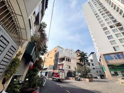 Duy nhất nhà bán - 4 tầng có thang máy - mặt tiền kd đ.nguyễn văn nguyễn, tân định, quận 1 - dt 1