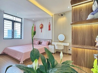 Bán căn hộ mặt phố vũ phạm hàm dt 57m giá 5,75 tỷ lô góc 2