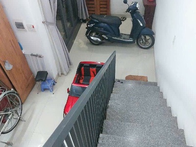 Bán nhà 2 tầng  kiệt ô tô 5m đường lê hữu trác sát biển 4