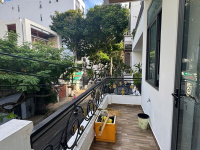 Bán nhà 2 mặt tiền Phó Đức Chính, Vĩnh Hoà, Bắc Nha Trang, GIÁ 10 TỶ 3