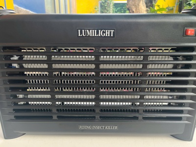 Đèn diệt côn trùng sân vườn SORA-18W 1