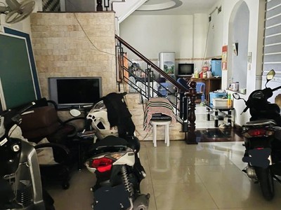 Bán nhà đẹp nguyễn tư giản 4 tầng 63m2 4.2x15m  tặng nt hxt gần chợ phạm văn bạch nhỉnh 6 tỷ 0