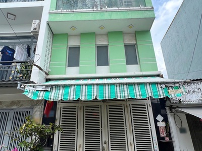 Nhà mới 3 tầng c3 phạm hùng,bình hưng,bình chánh. giá: 3.6 tỷ 0