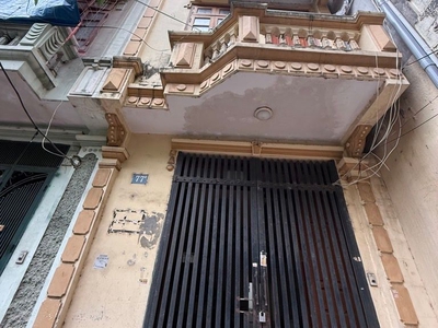 Bán nhà đẹp  võ chí công 30,4m2- 5 tầng - 2 mặt thoáng- giá 8,9 tỷ 0