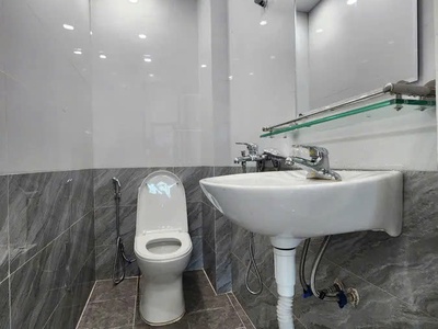 Đâu ra nhà cán bộ ô tô đỗ gần 30m  khương trung, 4pn, giá chỉ hơn 4.9 tỷ 1