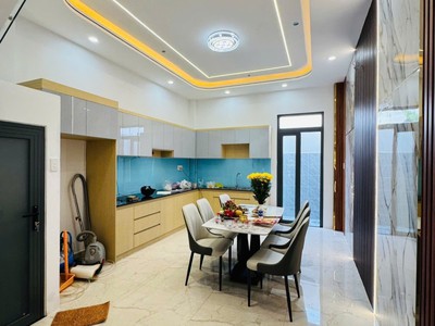 Bán nhà đường lã xuân oai,  long trường, q9, thủ đức, tp hcm. dt 56m2, 4 tầng. giá 6,7 tỷ. 2