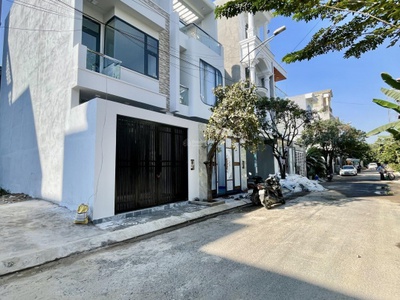 Bán căn nhà 77m2 xuất hiện cấu trúc sẵn ngay chợ long trường ngay đông không nghỉ long, hẻm xe tải, 2