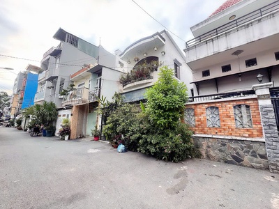 Hiếm ngang 5m nở hậu 6,6m   16m vuông đẹp - bán nhà 5 tầng thang máy đ.bến vân đồn, p.khánh hội, 0