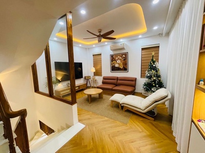 Trần duy hưng 36m x6 tầng 14,8 tỷ lô góc,full nội thất,ô tô tránh 10m,gần phố 2