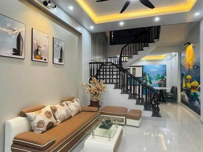 Bán căn nhà 3.5 tầng ngõ đường Hồng Quang, TP Hải Dương, 52.8m2, mt 4.32m, 4 ngủ, ngõ oto 0