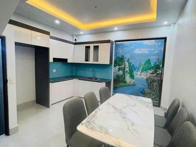 Bán căn nhà 3.5 tầng ngõ đường Hồng Quang, TP Hải Dương, 52.8m2, mt 4.32m, 4 ngủ, ngõ oto 2